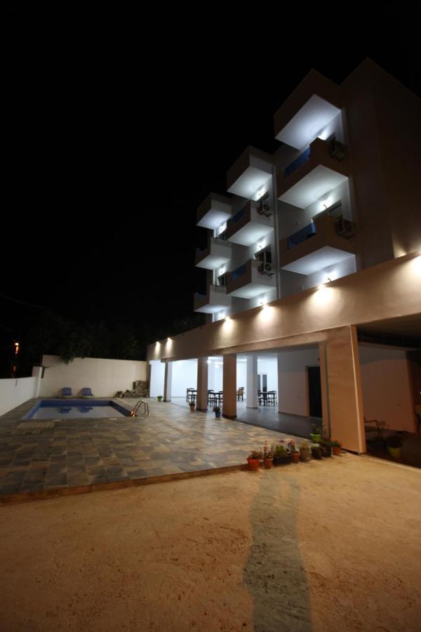 Hotel Seadel Εξαμίλιο Εξωτερικό φωτογραφία