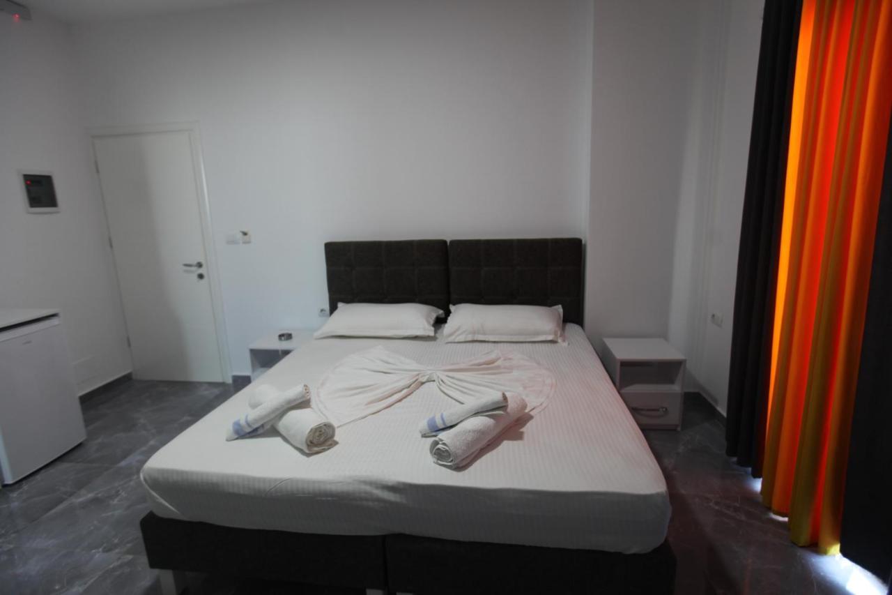 Hotel Seadel Εξαμίλιο Εξωτερικό φωτογραφία