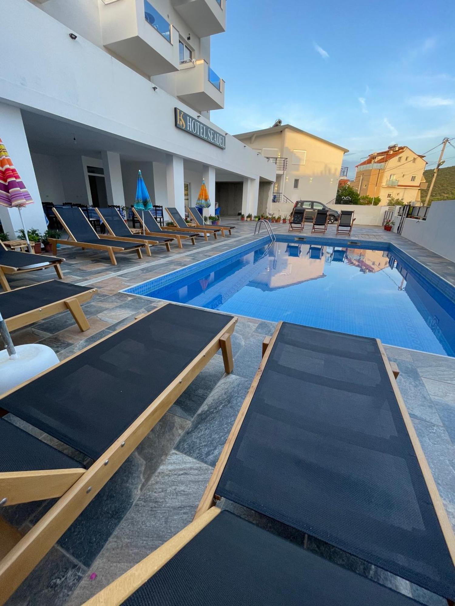 Hotel Seadel Εξαμίλιο Εξωτερικό φωτογραφία